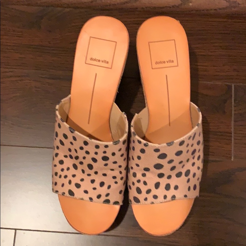 Dolce Vita Women’s Wedge sandals